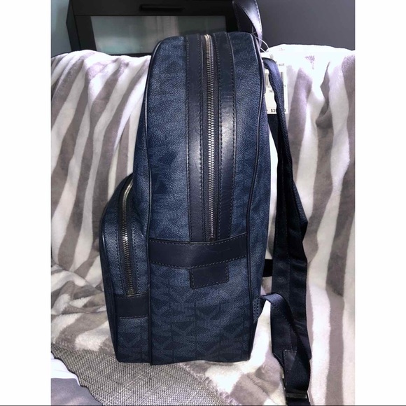 Michael Kors Jet Set Backpack - Picture 2 of 8